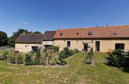 Louplande House | Gîte charmant proche du Mans : nature, objets atypiques et ambiance familiale - FR-1-410-249