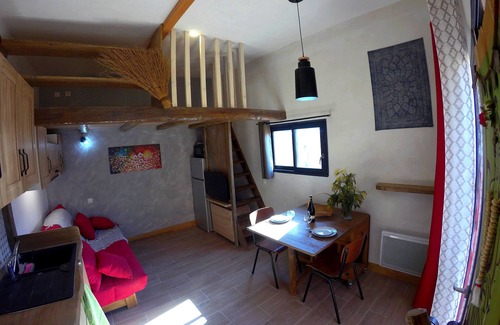 Mons Apartment | Gîte Coeur de Châtaigne - location-occitanie.fr