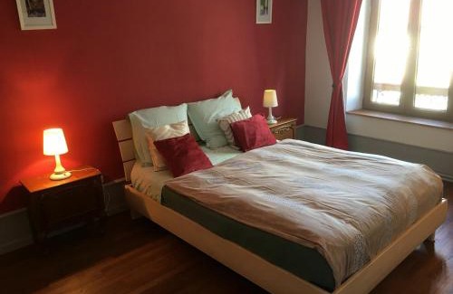Reherrey House | Gîte confortable avec terrasse et jardin, près de Baccarat, idéal pour nature et détente - FR-1-584-51
