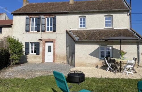 Louchy-Montfand House | Gîte Contemporain pour 4 avec Piscine Chauffée et Bureau à Proximité des Sites Historiques - FR-1-489-444