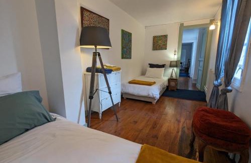 Chateauneuf-sur-Charente House | Gîte cosy avec jardin clos, terrasse et piscine à proximité, idéal pour famille et détente - FR-1-653-254