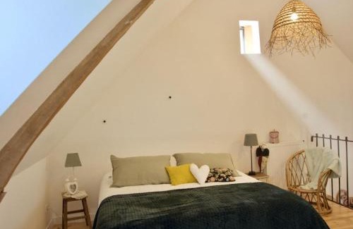 Louplande House | Gîte cosy à la ferme près du Mans - Jardin, Terrasse, Poêle à bois, et Sérénité Rurale - FR-1-410-269