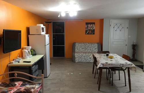 Ville-au-Val House | Gîte cosy à Ville-au-Val, proche Nancy et Metz, randonnées, 1 chambre, parking et terrain privé. - FR-1-584-111