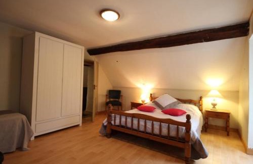 Radon House | Gîte cosy avec accès à un camping, étang, VTT, et proche de randonnées et d'Alençon, animaux acceptés - FR-1-497-111