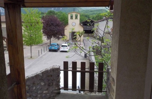 Beauvoir-en-Royans House | Gîte d'étape for groups of 4 - sports enthusiasts, hikers, families