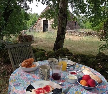 Orniac Bed & Breakfast | Gîte d'Espinières