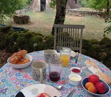 Orniac Bed & Breakfast | Gîte d'Espinières
