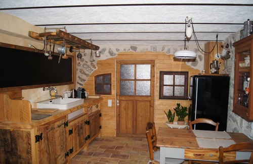 La Roche-des-Arnauds Apartment | Gîte de Charme Cocooning Avec Balnéo et Sauna au Cœur D'un Joli Petit Village !