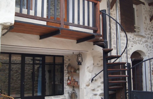 La Roche-des-Arnauds Apartment | Gîte de Charme Cocooning Avec Balnéo et Sauna au Cœur D'un Joli Petit Village !