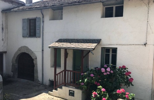 Unac House | Gîte de Charme à 10 Minutes D'ax les Thermes