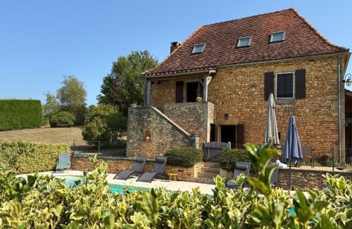 Montcabrier House | Gîte de charme à la campagne