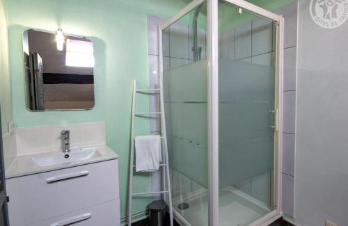 Cellieu House | Gîte de Charme avec Spa, Hammam et Vélo Électrique près du Parc du Pilat - FR-1-496-8