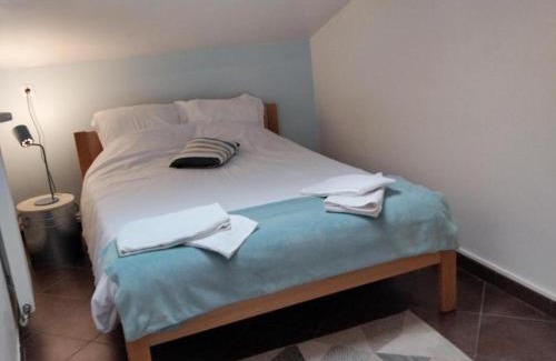 Cellieu House | Gîte de Charme avec Spa, Hammam et Vélo Électrique près du Parc du Pilat - FR-1-496-8