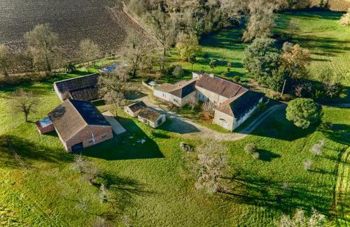 Valence-sur-Baise House | Gîte de charme avec piscine dans le Gers « Le Clos Boissière »