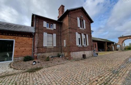 Sains-du-Nord House | Gîte de Charme Isolé, Ferme Authentique, 4 Chb, Jardin, Randonnées, Val Joly à Proximité - FR-1-510-204