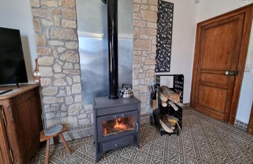 Sains-du-Nord House | Gîte de Charme Isolé, Ferme Authentique, 4 Chb, Jardin, Randonnées, Val Joly à Proximité - FR-1-510-204