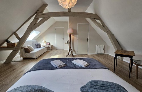 Pouille Apartment | Gîte de charme Le 14 La Bruyère. Chez Sophie.