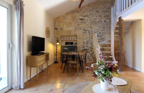 Civrac-de-Blaye House | Gîte de Fenouil - Le Cocon, 2 pers, dans parc avec piscine - 3 étoiles