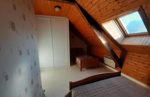 Lamaziere-Haute Apartment | Gîte de France à Lamazière-Haute 2 épis - Gîte de France 5 personnes MAE-9934