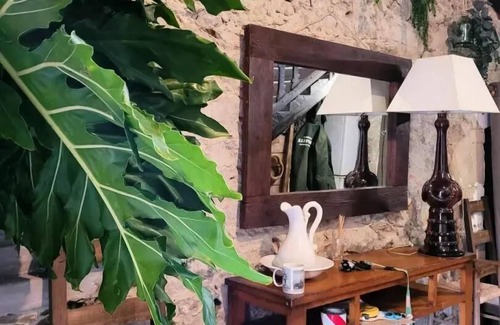 Altillac Villa | Gîte de France Gîte de la nursery de chapi 2 épis - Gite de France 2 people
