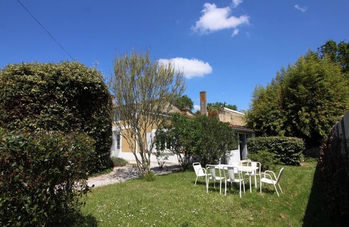 Lesparre-Medoc House | Gîte de Gisou - Lesparre Medoc