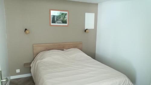 Saint-Martin-d'Aubigny House | Gîte de l'étang des sarcelles