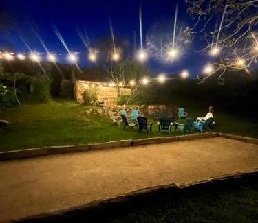 Saint-Marcelin-de-Cray House | Gîte de la Doit, en pleine campagne, pour 14 pers