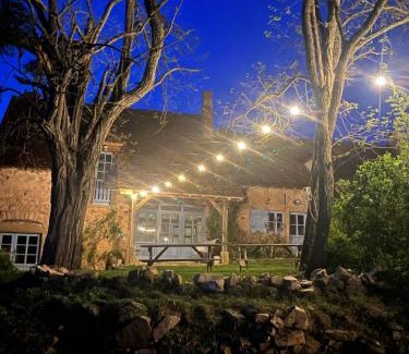 Saint-Marcelin-de-Cray House | Gîte de la Doit, en pleine campagne, pour 14 pers