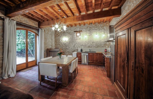 Labessiere-Candeil House | Gîte de la Plonde, Un Grand Confort Dans un Lieu Hors du Commun en Occitanie