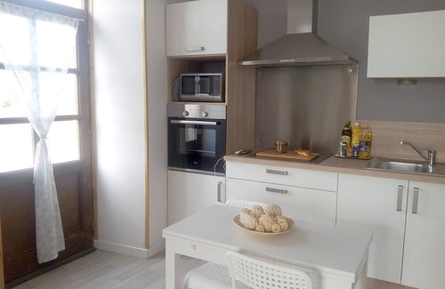 Sainte-Catherine Cottage | Gîte de la Sagne, cozy and quiet, linen provided, meals possible