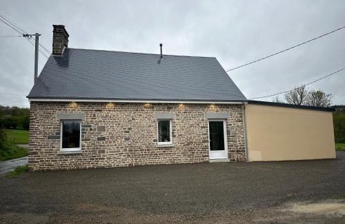 Souleuvre en Bocage House | Gîte de Monthardrou