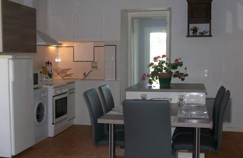 Pern House | Gîte de Sisamé - Pern