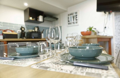Tulle Apartment | Gîte Des Cîmes.Hidden jewel of Corrèze.Exceptional view and Winter Lounge