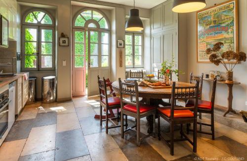 Saint-Paterne-Racan House | Gîte des Ecuries d'Hodebert
