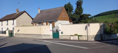Festigny House | Gîte du bel air