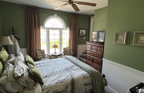 Sherbrooke Bed & Breakfast | Gîte du Caméléon