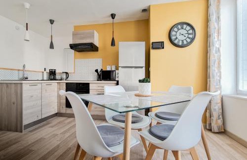 Carvin Apartment | Gîte du Haut Clocher entre Lille, Arras et Douai