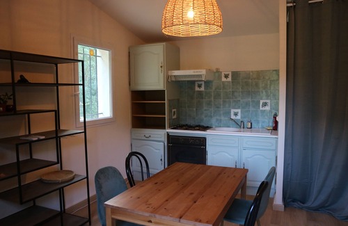 Eygalieres Apartment | Gîte du Mas des Poulains