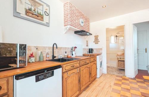 Azay-le-Ferron House | Gîte en Brenne avec Jardin Clos et Parking - FR-1-591-737