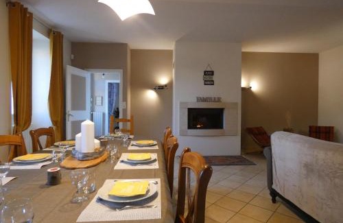 Boisgasson House | Gîte familial à Vald'Yerre : détente, jeux et charme rural pour 8 personnes - FR-1-581-120