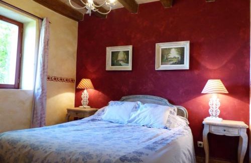 Le Brethon House | Gîte familial avec jardin, terrasse et étang privé - FR-1-489-238