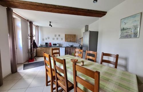 Chailly-en-Gatinais House | Gîte familial en ferme avec jardin, proche forêt et canal d'Orléans - Label Tourisme et Handicap - FR-1-590-7