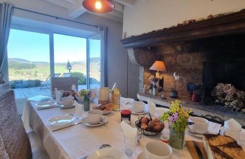 Saint-Jean-la-Vetre House | Gîte familial spacieux, 14 pers, charme et confort - FR-1-496-349