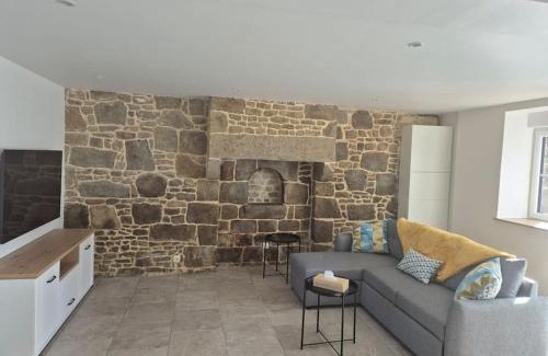 Saint-Martin-l'Aiguillon House | Gîte Gaïa au cœur de la campagne