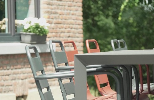 Marche-en-Famenne House | Gîte 'Il y a' 11 à 13 pers #Nature #Familles #Calme #Pas d'abus d'alcool