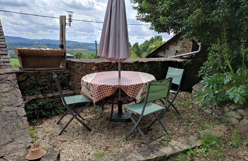 Rosiers (chasteaux) House | Gîte in a green setting