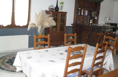 Senlis House | Gîte indépendant avec jardin clos, terrasse et wifi, au centre de Senlis, animaux acceptés - FR-1-376-52
