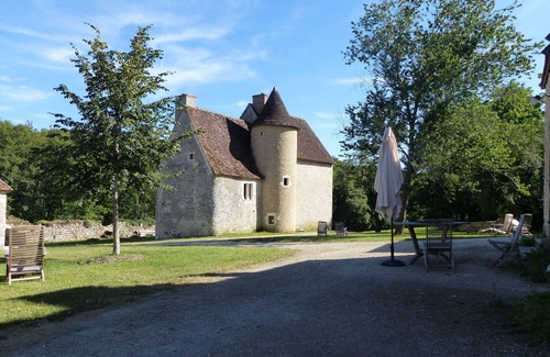 Chalais Cottage | Gîte "L'Abloux" du Ris de Feu de 160 ha avec Piscine chauffée, Spa et Sauna