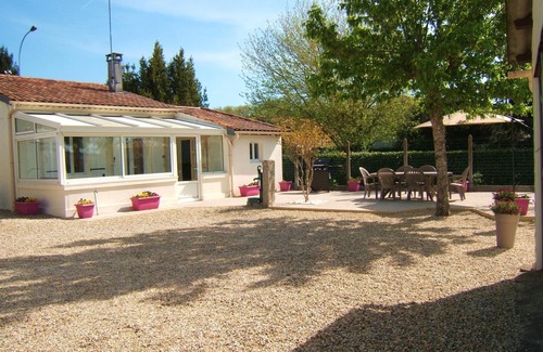 Castelnau-de-Medoc House | Gîte L'Hirondelle * close to BORDEAUX
