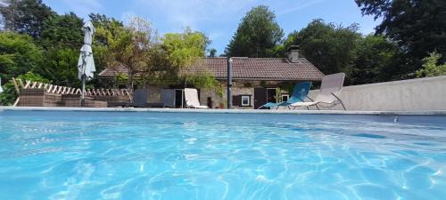 Meyrieux-Trouet House | Gîte La Bergerie et sa piscine chauffée